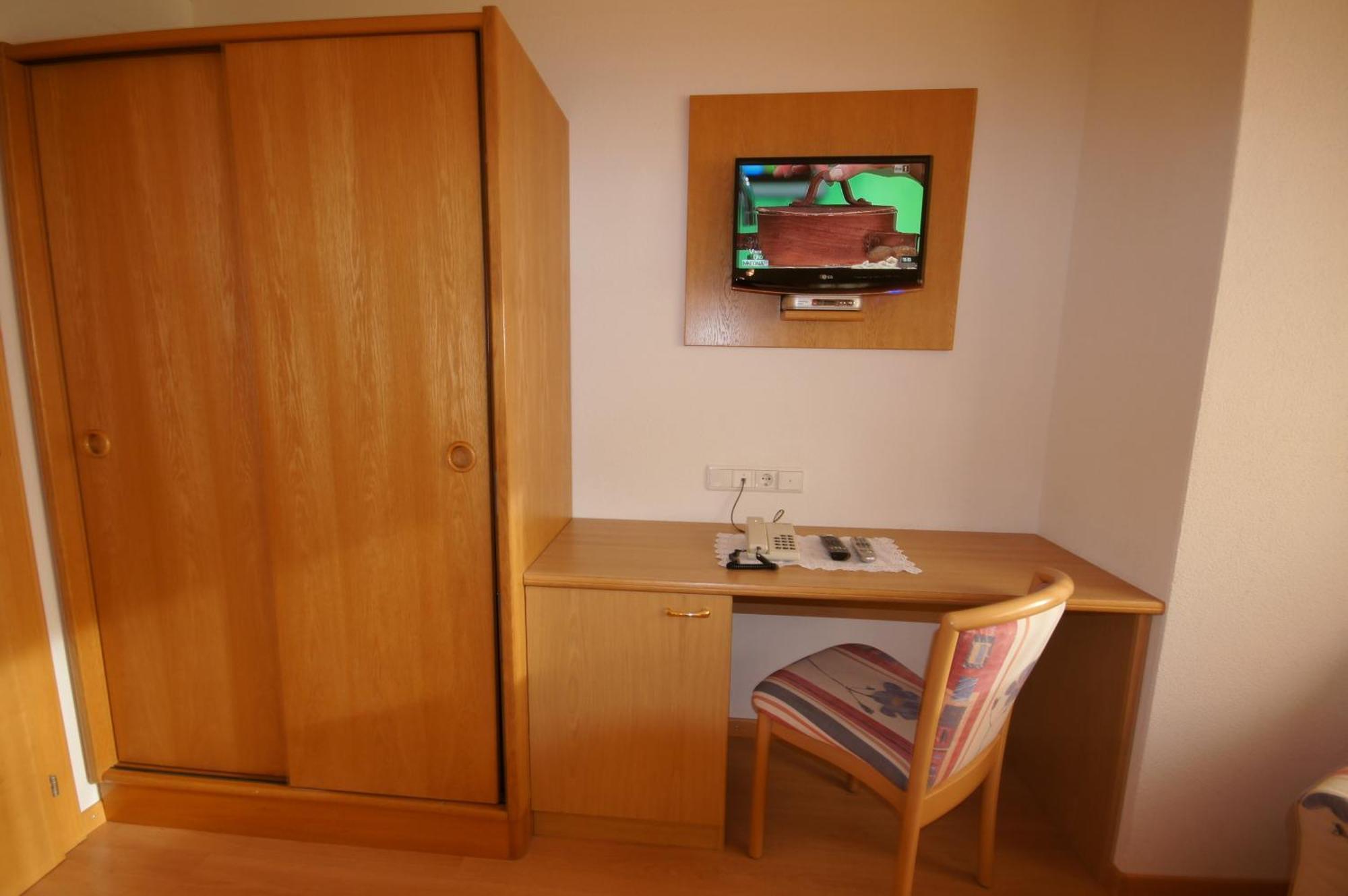 Hotel Akelei Brunico Habitación foto